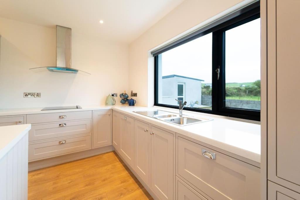 Dingle Way Rest ,Luxury Holiday Home 외부 사진