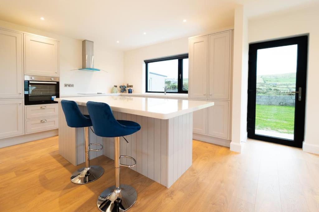 Dingle Way Rest ,Luxury Holiday Home 외부 사진